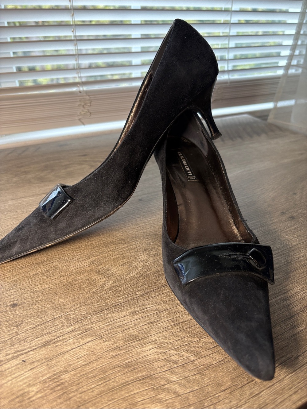 CLAUDIA CIUTI. Black Suede Pointed Toe Kitten Heel Pumps - Women’s 9M